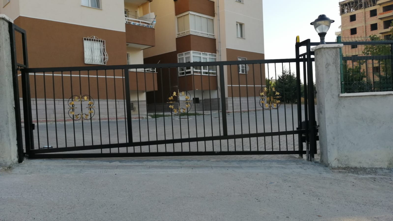Asma Kapı Sistemleri — uygulama örneği 4